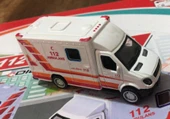 Oyuncak Metal Çek Bırak Ambulans 10 cm - 3
