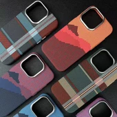 iPhone 15 Pro - Karbon Fiber Kılıf Magsafe Özellikli - 1