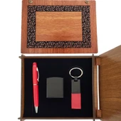 Ahşap Kutulu Kırmızı Kalem Anahtarlık ve Çakmak Set - 1