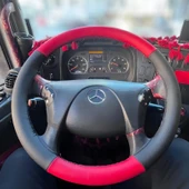 DİKİŞLİ DİREKSİYON KILIFI İTHAL SİYAH DERİ BAYRAK KIRMIZI DERİ SİYAH DİKİŞLİ MERCEDES TIR KAMYON - 1