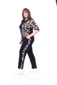Kadın Alt-Üst Uzun 2'li Likralı Cep Detay Leopar Desen Siyah Leopar Penye Takım thumbnail 2