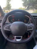 Renault Megane 4 İcon Araca Özel Direksiyon Kılıfı (Nokta Karbon Kırmızı İp) thumbnail 1