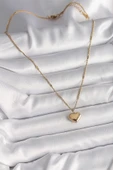 316L Çelik Gold Renk Zincir Love İşlemeli Kalp Figür Kadın Kolye - TJ-BKO9778 - 2