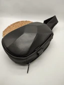 Üçgen Bombeli Göğüs Çantası Siyah Renk thumbnail 1