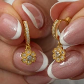 Gümüş Sallantılı Gold Minimal Çiçek Kadın Küpe - 1