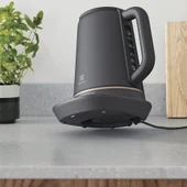 Electrolux Explore 7 E7K1-6BP 2400 W 1,7 L  Su Isıtıcısı thumbnail 11