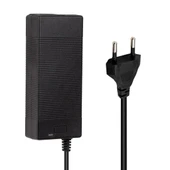 Weko 16.8 Volt - 3 Amper 5.5*2.5 Uçlu Kırmızı Yeşil Ledli̇ Masa Tipi Şarj Adaptörü thumbnail 2