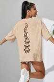 Unisex Sırt Kral Kelebek Baskılı T-shirt thumbnail 12