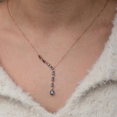 KENPAZAR Gümüş Sıralı Mistik Topaz Taşlı Damla Kadın Kolye - 3