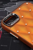 iPhone 7 / 8 Uyumlu Baklava Desenli Pırlanta Taşlı Sert Kapak Kılıf Turuncu thumbnail 3