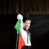 Renk Değiştiren Sihirli Mendil Sihirbazlık Oyunu thumbnail 4