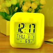 Led Dijital Renkli Masa Saati Alarm Termometre Tarih Masaüstü Saat - 3