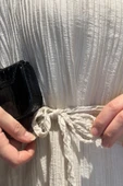 ELB015 BİYE KEMERLİ KABARTMA KUMAŞ PİLELİ VATKALI ELBİSE - 7