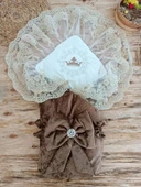 Eterelle Yenidoğan Saray Kadife Taç Nakışlı İnci Fiyonklu Çift Dantel Duvak Trilüks Kundak Bebek Battaniyesi Kahverengi - 1