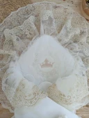 Eterelle Yenidoğan Sahra Taç Nakışlı Plazma Taşlı Güpürlü Fiyonklu Duvaklı Trilüks Kundak Bebek Battaniyesi Sütlü Kahve - 3