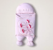 Eterelle Yenidoğan Yapay Çiçek İşlemeli Şapkalı Lüks Kız Bebek Ayaklı Kundak Bebek Battaniyesi Pembe - 1