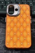 iPhone 16 Uyumlu Baklava Desenli Pırlanta Taşlı Sert Kapak Kılıf Turuncu thumbnail 2