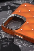 iPhone 16 Pro Uyumlu Baklava Desenli Pırlanta Taşlı Sert Kapak Kılıf Turuncu - 3