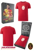 Galatasaray Orijinal Lisanslı Arma T-Shirt Metin Oktay Baskılı Hediyelik Ahşap Kutulu - 1