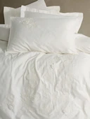 Cotton Box 3D Nakışlı Saten Çift Kişilik Nevresim Takımı Chic Ekru thumbnail 2