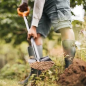 Fiskars 1066716 Solid Sivri Uçlu Çok Amaçlı Kürek thumbnail 4