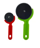 Pizza Dilimleyici 2 adet (11x23cm) ve (7x16,5cm) Ölçülerde Plastik Saplı Hamur Kesme Ruleti - 4