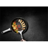 Tefal Titanyum 6X Excellence İndüksiyon Tabanlı Tava 26 cm 2100118361 thumbnail 4