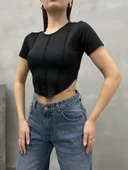 Kadın Crop Tişört Kısa Kollu Bisiklet Yaka Dikiş Detaylı thumbnail 9