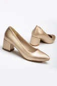 Kadın Kısa Topuklu Ayakkabı Gold Şanel Malzeme Kalın Topuklu thumbnail 1