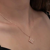 Gümüş Rose Dörtgen Zirkon Taşlı Kadın Kolye - 4