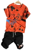 Erkek Çocuk Parmak ve Ayıcık Baskılı Turuncu T-Shirt Şortlu Takım thumbnail 1