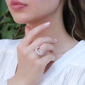 Vav Harfli Pembe Taşlı Gümüş Yüzük thumbnail 1