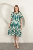 Viskon Kumaş Yaprak Desen Elbise-Zümrüt Yeşil thumbnail 1