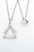 2'li Küp - Üçgen Kare Geometrik Gümüş Kaplama Kolye Seti thumbnail 1