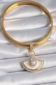 HEYF Pirinç Gold Renk Zirkon Taş Detaylı Beyaz Mineli Ajda Charm - 2