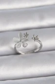 HEYF Pirinç Gümüş Renk Ayarlanabilir Zirkon Taşlı Beyaz Mineli Yaprak Model Kadın Yüzük - 1
