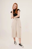 Ön Yırtmaçlı Cep Detaylı Krem Etek - 4