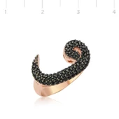 Gümüş Rose Siyah Taşlı Vav Bayan Yüzük thumbnail 1