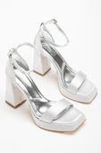Matilda Gümüş Saten Platformlu Açık Burunlu Kalın Topuklu Ayakkabı thumbnail 1