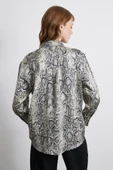 Kraşlı Yılan Desen Gömlek Gri thumbnail 6