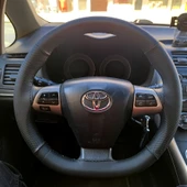 DİKİŞLİ DİREKSİYON KILIFI SİYAH DERİ NOKTALI DERİ SİYAH DİKİŞLİ TOYOTA AURİS İÇİN thumbnail 1