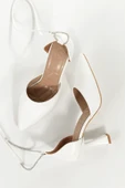 Glossy Beyaz Taşlı Stiletto Kadeh Topuklu Gelin Düğün Ayakkabısı thumbnail 4