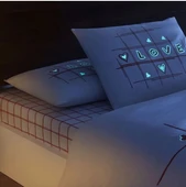 Taç Glow Parlayan Çift Kişilik Nevresim Takımı Romenta Kırmızı thumbnail 3