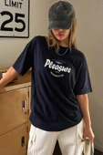 Unisex Pleasure Baskılı Oversize Tshirt thumbnail 6