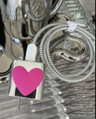 Brokoli Home iPhone 18W/20W Gümüş-Pembe Kalp Uyumlu Şarj Kılıfı, Şarj Kablosu Örme Aparatı, Kablo Koruyucu Aparatı,Pk - 1