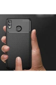 Huawei Honor 8x Kamera Çıkıntılı Karbon Fiber Dokulu Renk Atmaz Koruyucu Kapak (negro) thumbnail 5