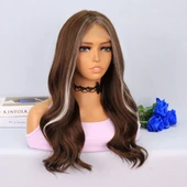 Kumral Önlerde Platin Işıltılı Dalgalı Tül Peruk thumbnail 2