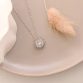 Vaoov 925 Ayar Gümüş Beyaz Taşlı Zarif Lotus Çiçeği Kolye thumbnail 2