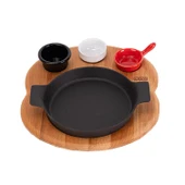 Lava Döküm Yuvarlak Sahan Döküm Demir Yekpare Çift Kulplu Kayın Servis Ahşabı. Çap(Ø)18cm. (Sos kapları dahil değildir.) - 1