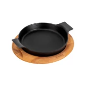 Lava Döküm Yuvarlak Sahan Döküm Demir Yekpare Çift Kulplu Kayın Servis Ahşabı. Çap(Ø)18cm. thumbnail 2